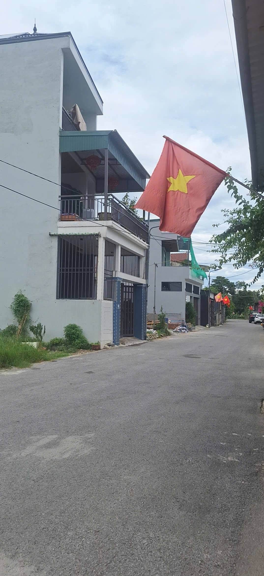 Ảnh 2 của Bán lô đất gần 90m2 tại phường Cửa Nam, đường thông rộng