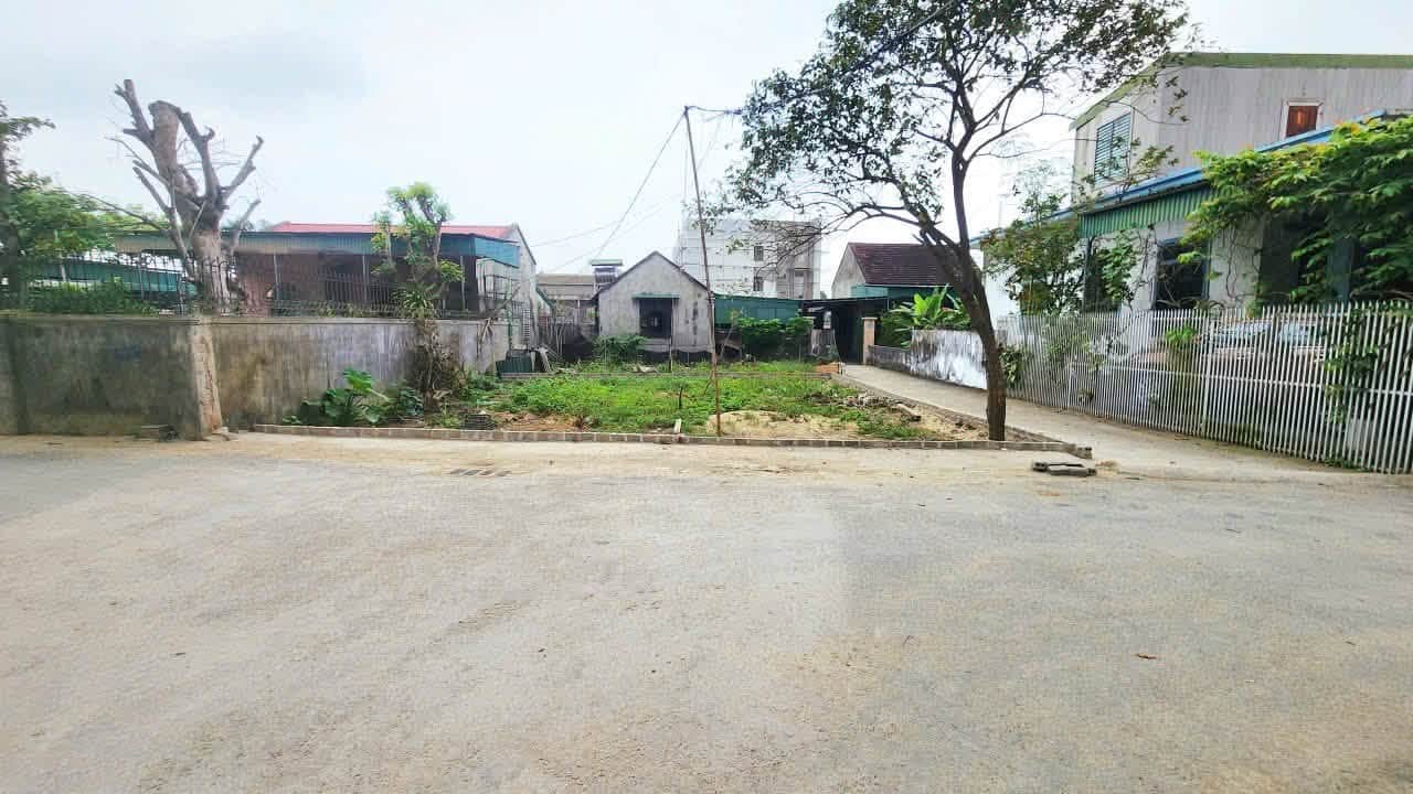 Ảnh 1 của Bán đất lô góc ngõ đường Trương Văn Lĩnh, Nghi Phú