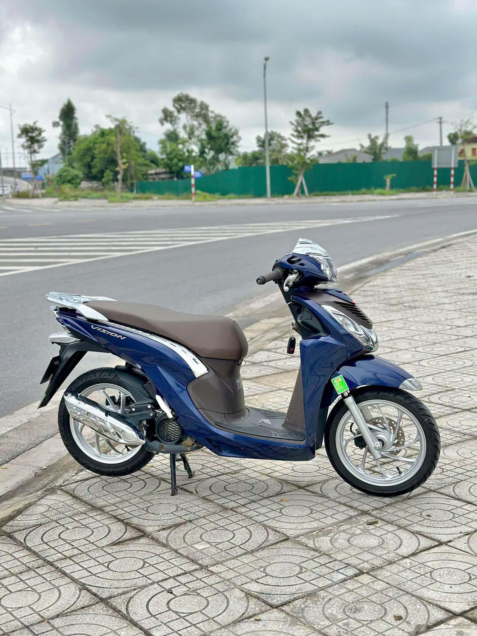 Ảnh 1 của Bán xe máy Vision 110 bản đặc biệt 2025 màu hót, đã đi 4000km tại Nghệ An