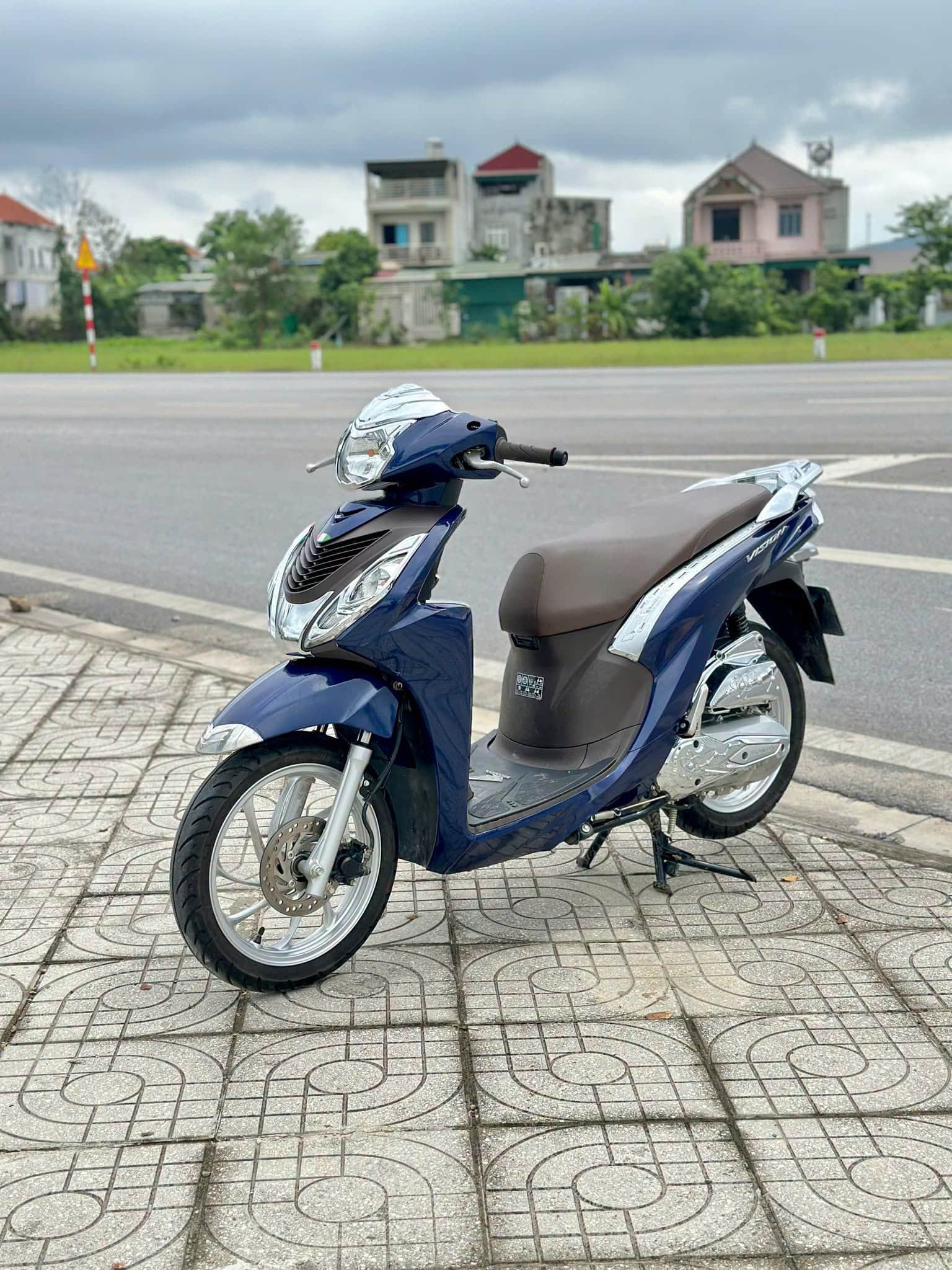 Ảnh 3 của Bán xe máy Vision 110 bản đặc biệt 2025 màu hót, đã đi 4000km tại Nghệ An