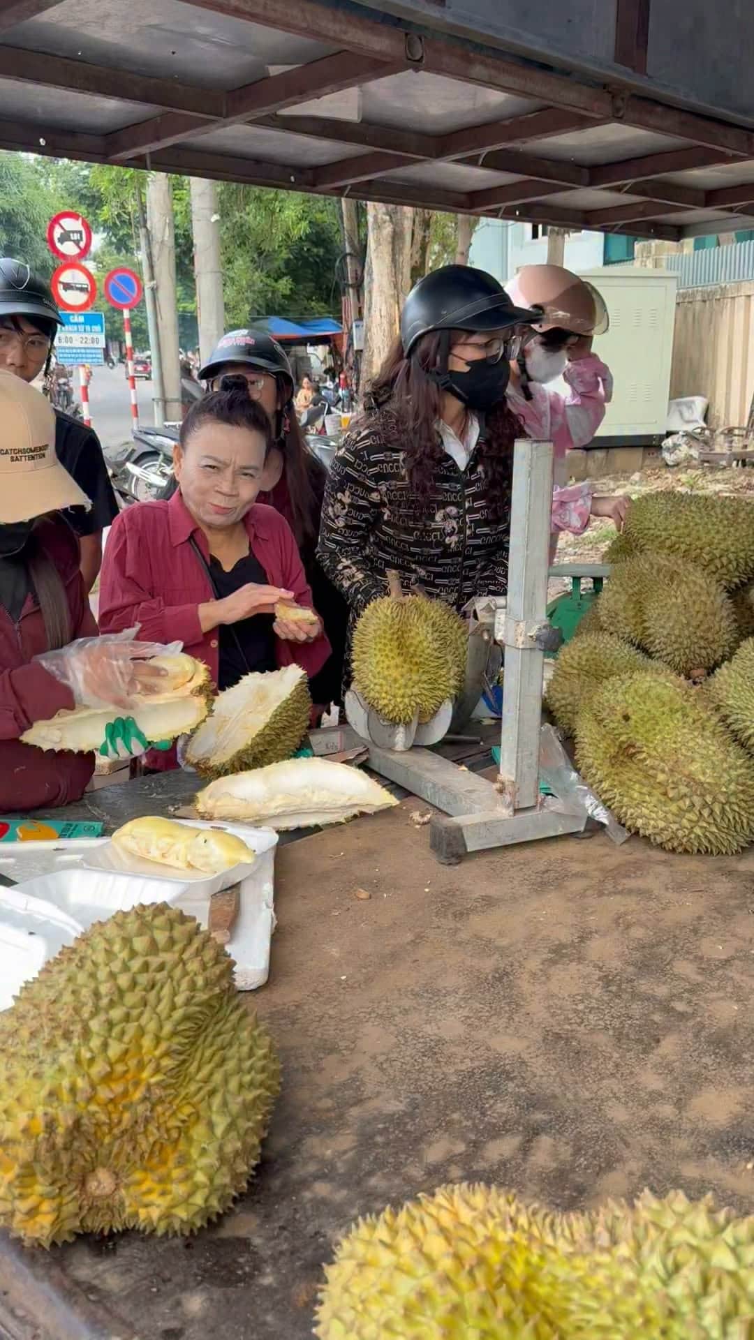 Ảnh 1 của Bán sầu riêng và sầu thái tại 184 Nguyễn Sỹ Sách