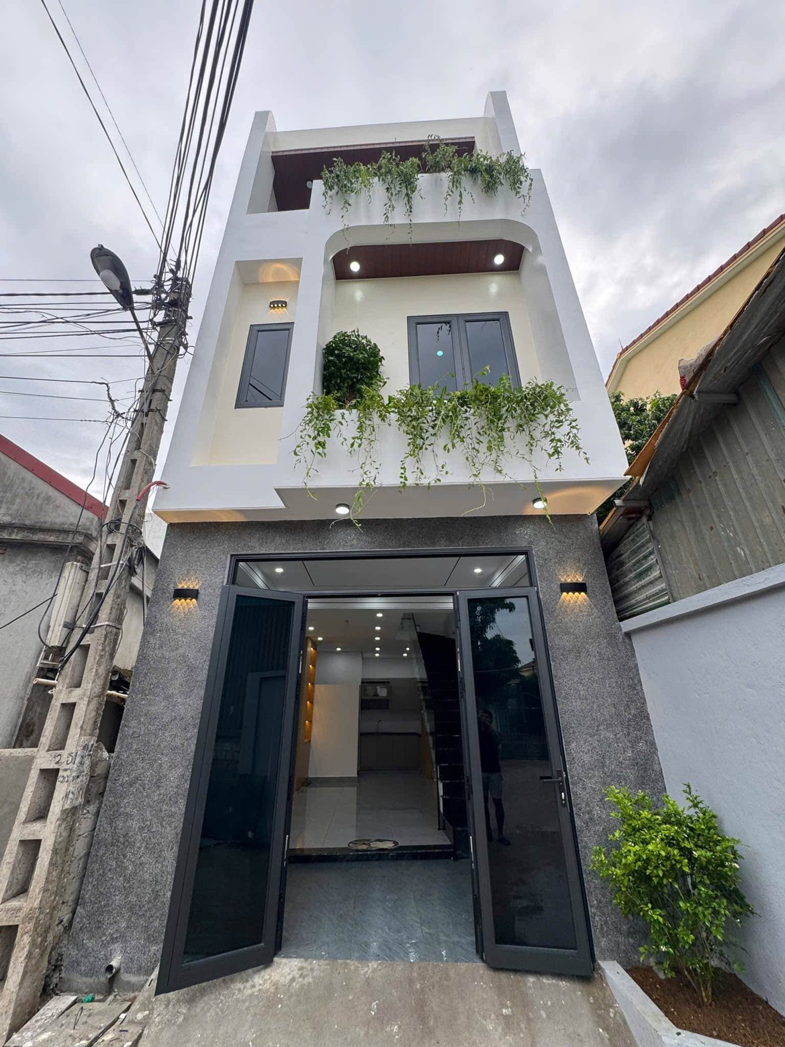 Ảnh 2 của Bán nhà 3 tầng tại Hưng Dũng, gần bệnh viện Cửa Đông, 46m2