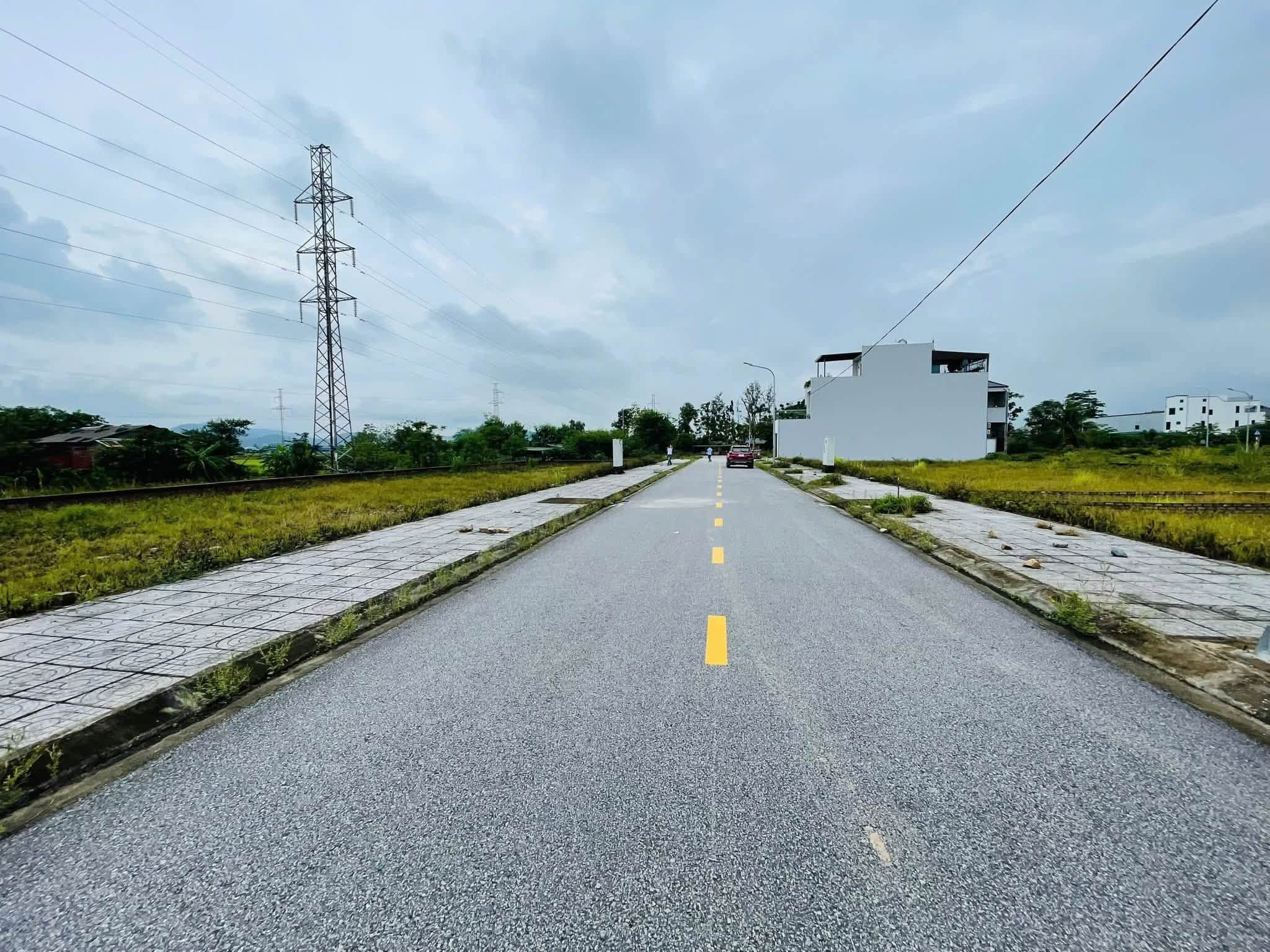 Ảnh 2 của Bán đất đấu giá Trung Thành, Hưng Đông, đường 12m thông ô bàn cờ