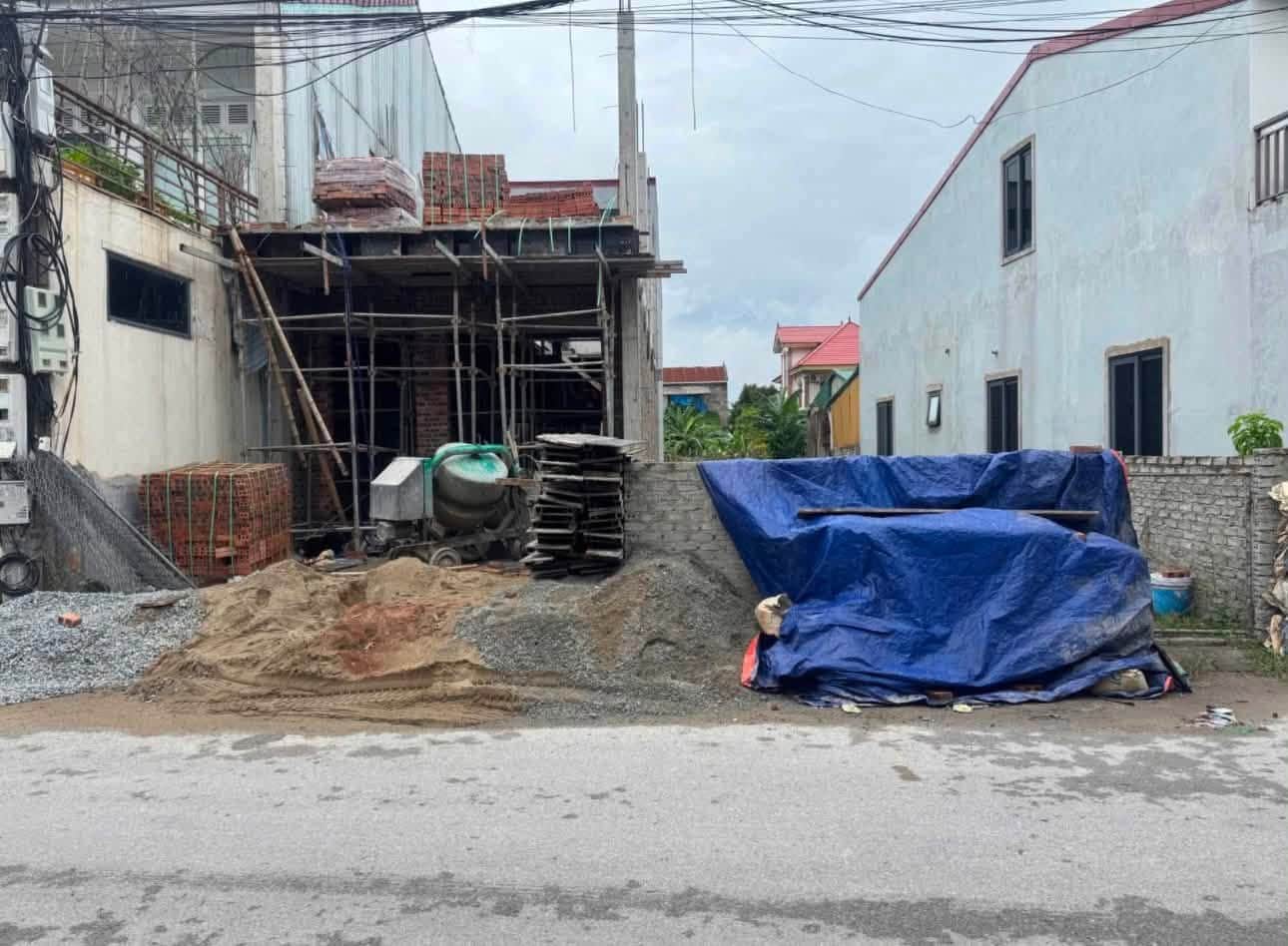 Ảnh 2 của Bán đất mặt đường Phạm Ngọc Thạch, Hưng Dũng, 97m², đường nhựa rộng