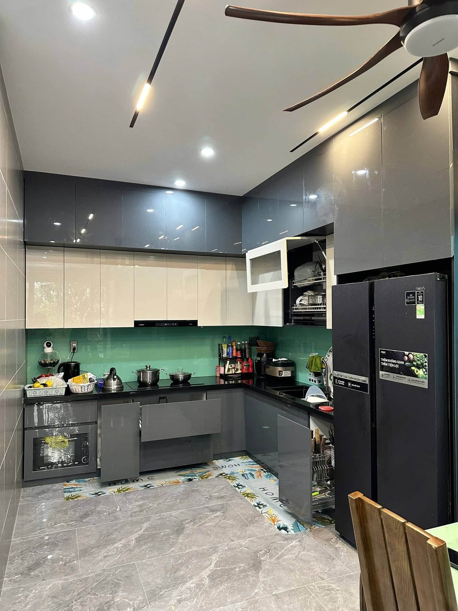 Ảnh 1 của Bán nhà 3 tầng phường Vinh Phú, gần sân bay Vinh, có gara ô tô