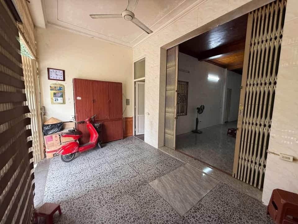 Ảnh 4 của Bán đất tặng nhà 1,5 tầng ngõ Lê Khôi, đường 10m thông rộng
