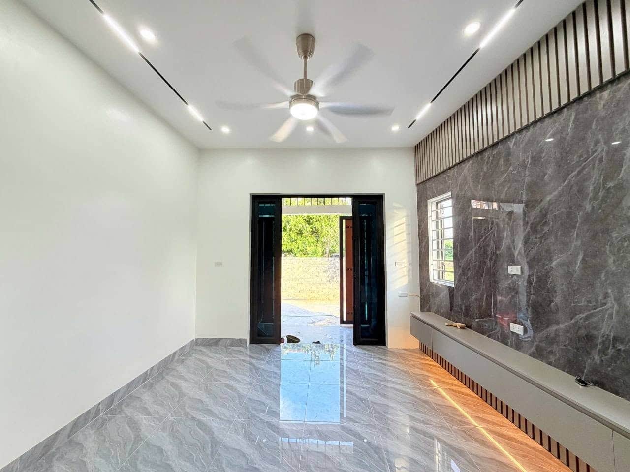 Ảnh 4 của Bán nhà 2 tầng 2 mặt tiền Hưng Lộc, 110m2 sàn, nội thất đầy đủ