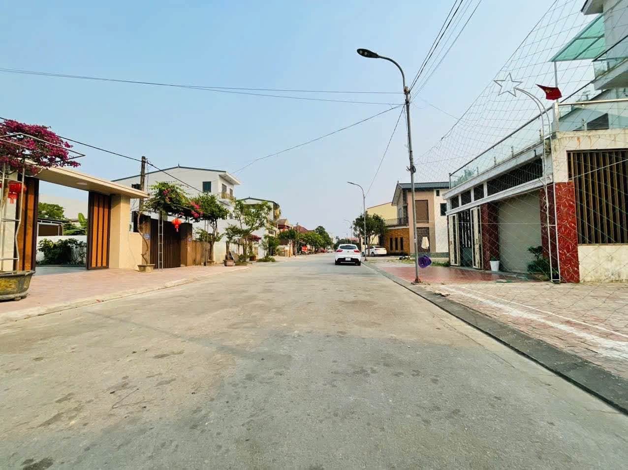 Ảnh 1 của Bán đất bám đường 15m tại Yên Duệ, phường Đông Vĩnh, Nghệ An