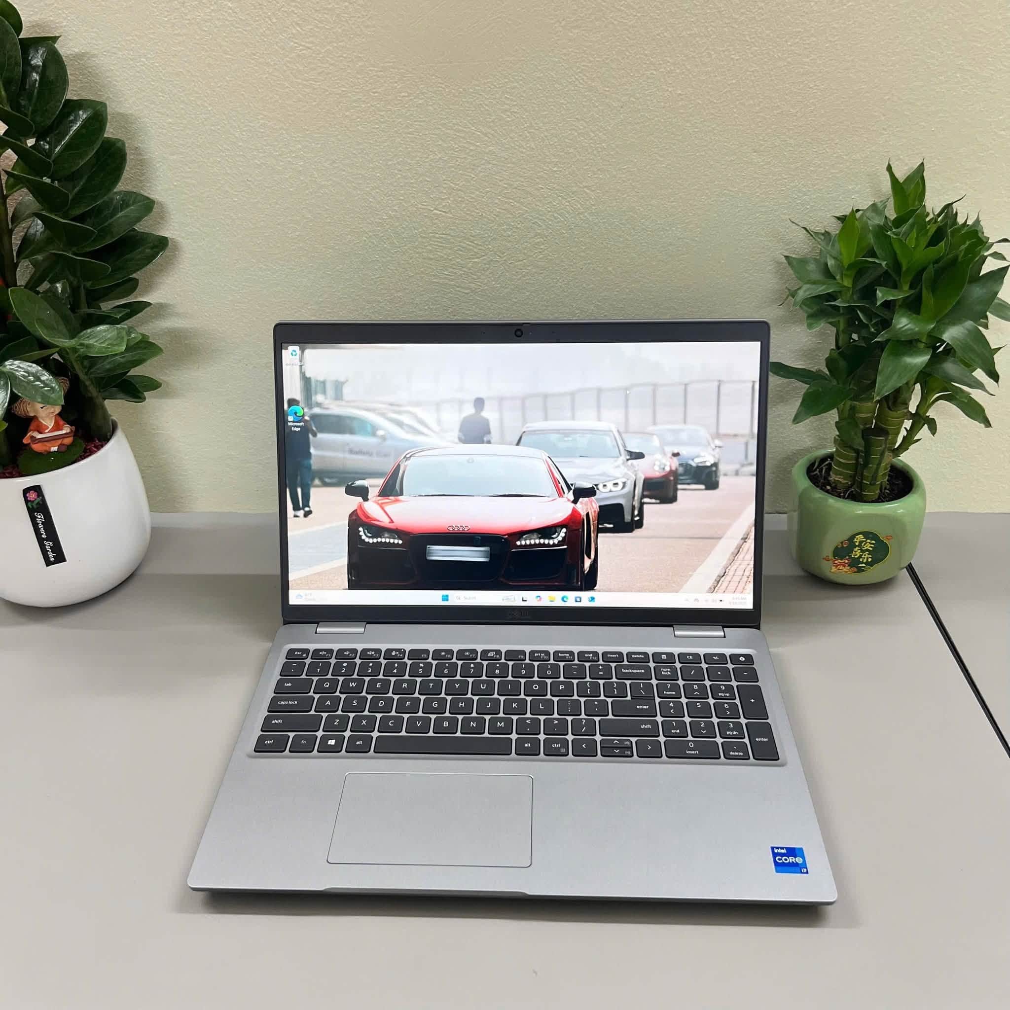 Ảnh 1 của Bán laptop Dell Precision 3561 workstation, i7, RAM 16GB, SSD 256GB