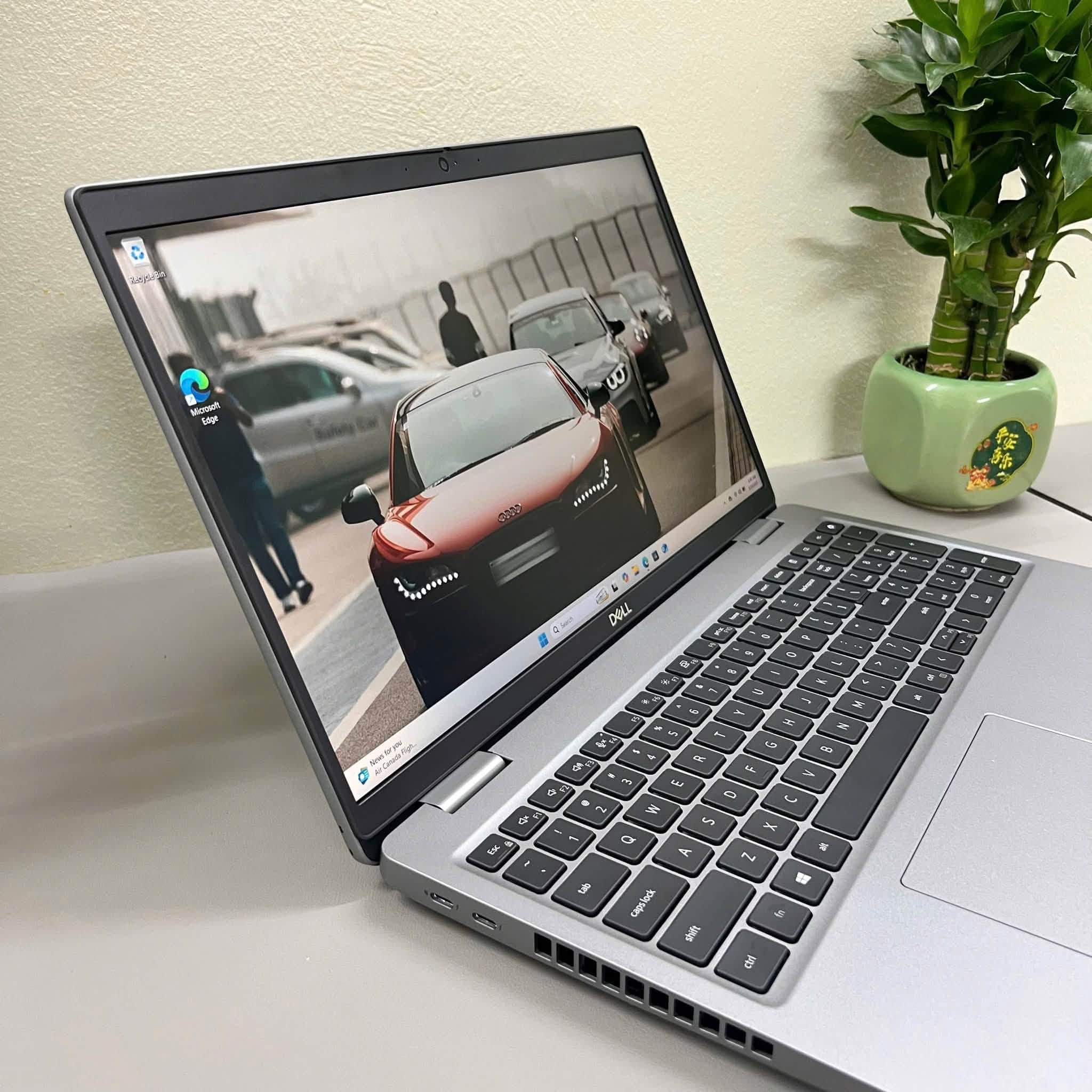 Ảnh 2 của Bán laptop Dell Precision 3561 workstation, i7, RAM 16GB, SSD 256GB