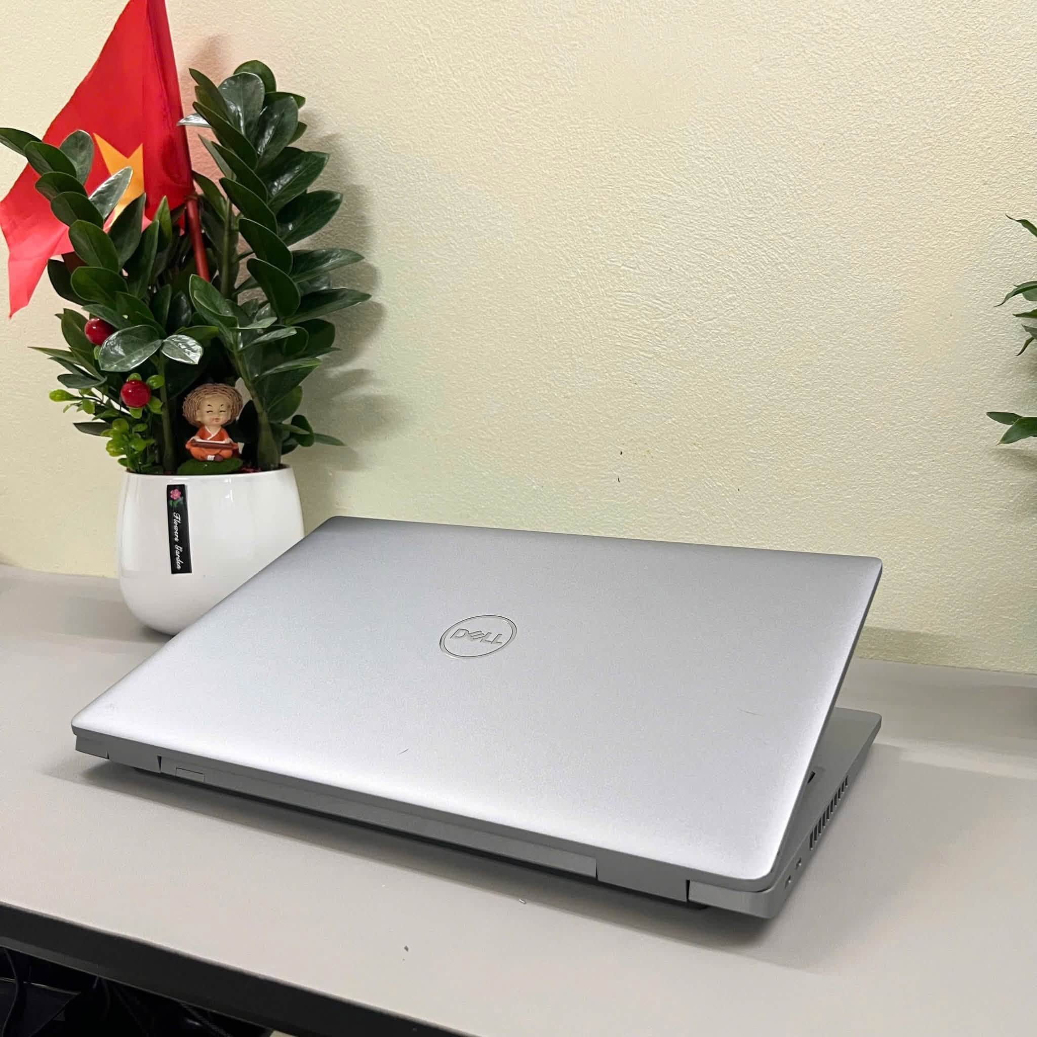 Ảnh 4 của Bán laptop Dell Precision 3561 workstation, i7, RAM 16GB, SSD 256GB