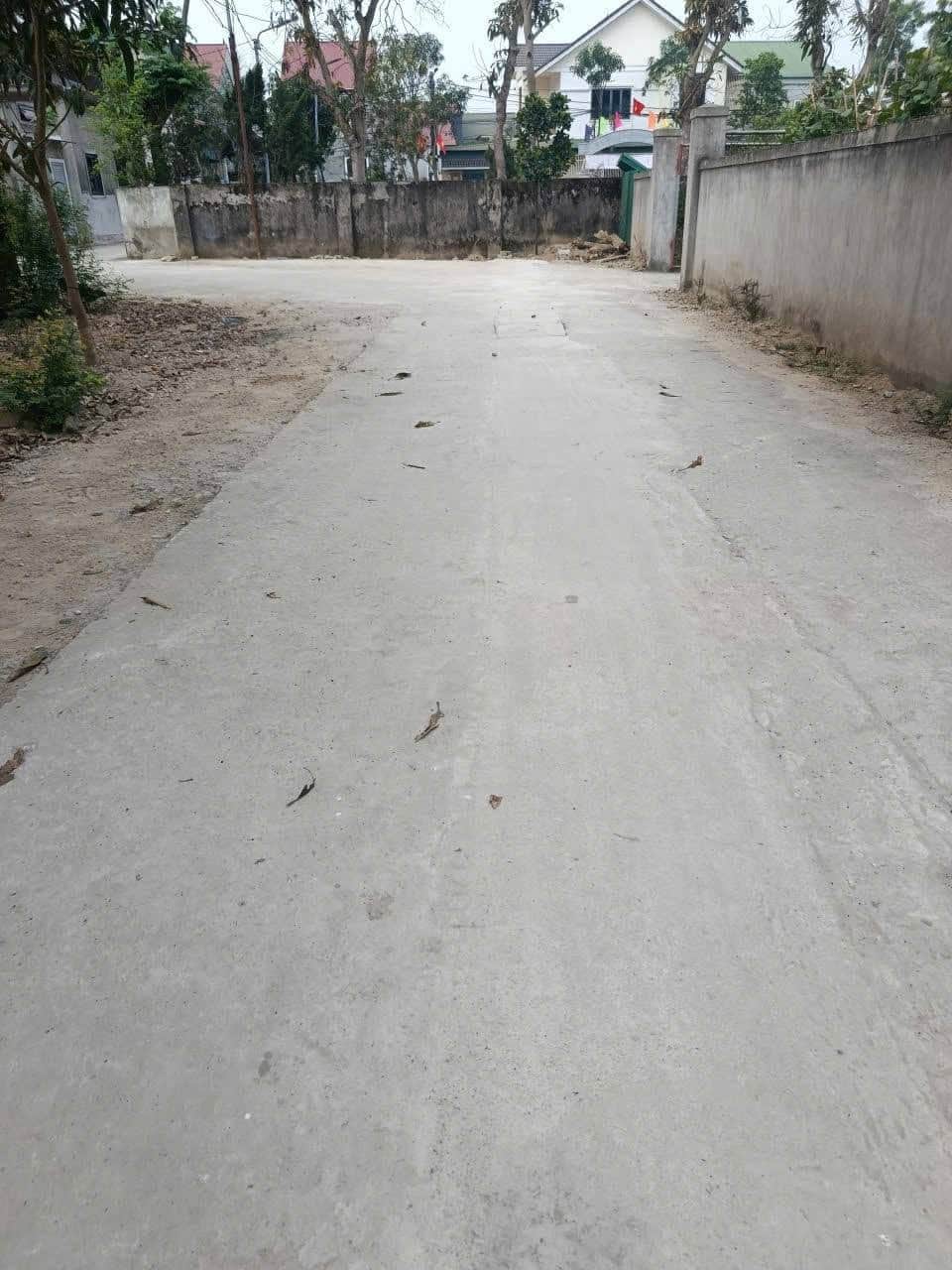 Ảnh 4 của Bán lô đất 170m2 tại Nghi Phú, gần đường Hoàng Phan Thái