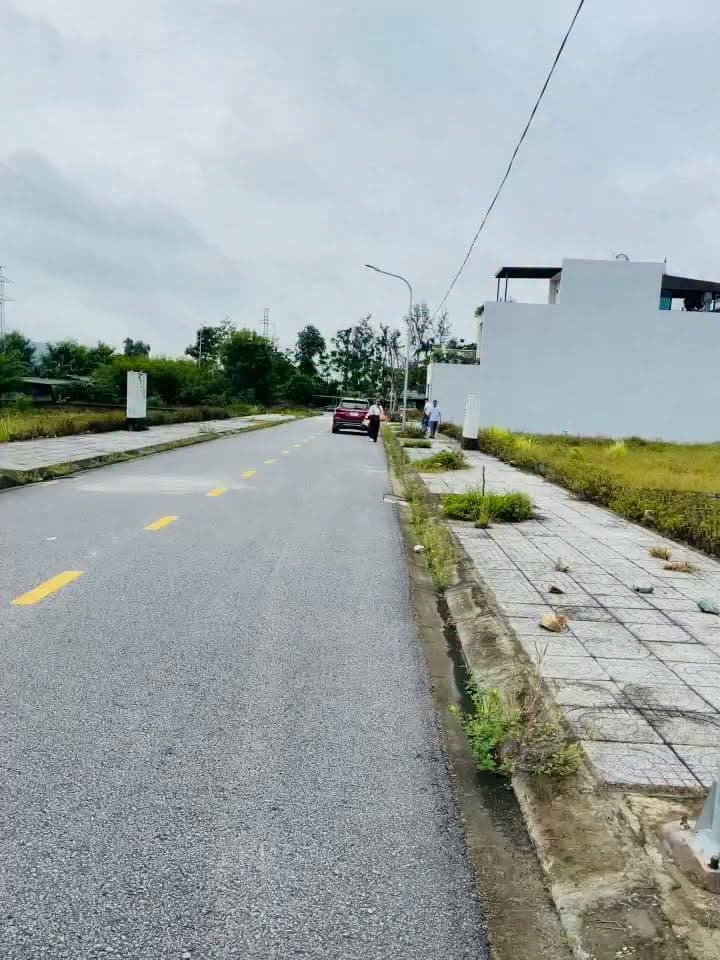Ảnh 1 của Bán đất đấu giá Trung Thành, Hưng Đông, đường 12m thông ô bàn cờ