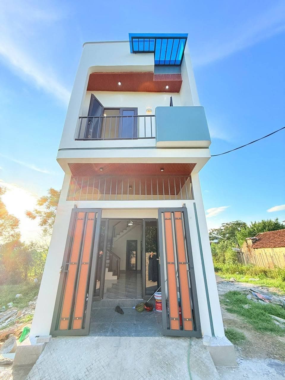 Ảnh 1 của Bán nhà 2 tầng 2 mặt tiền Hưng Lộc, 110m2 sàn, nội thất đầy đủ