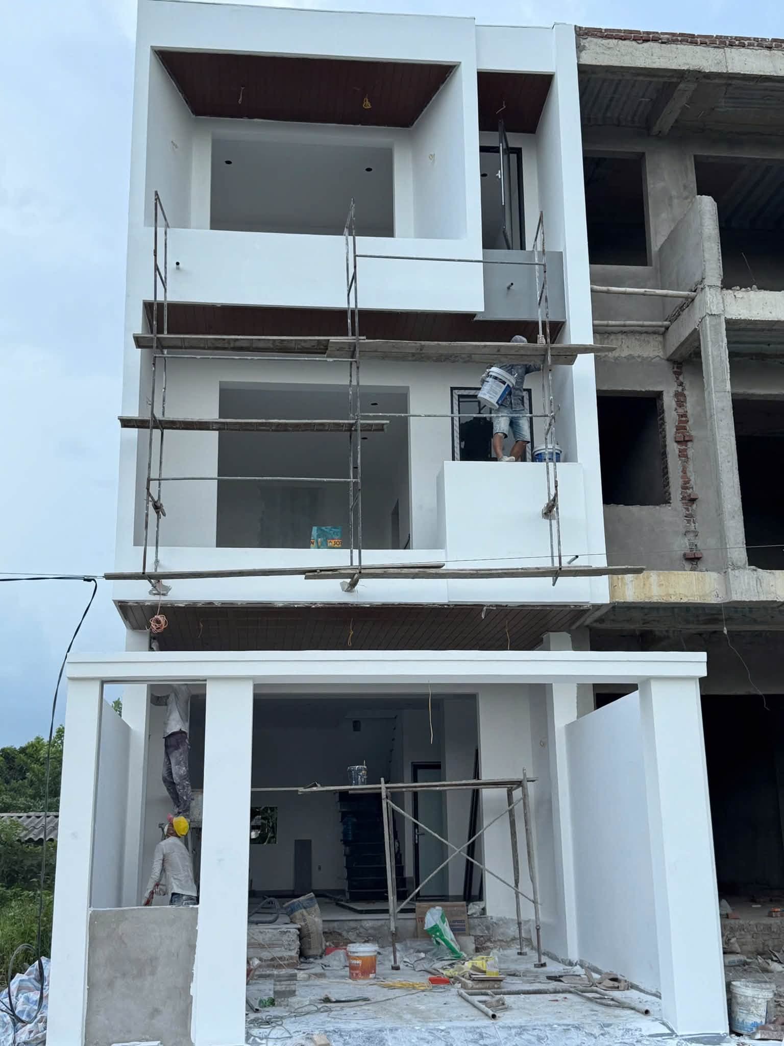 Ảnh 1 của Bán nhà 3 tầng tại Trường Vinh, gần đê Hưng Hòa, nội thất đầy đủ